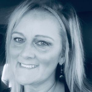 Meet your Posher, Shelly